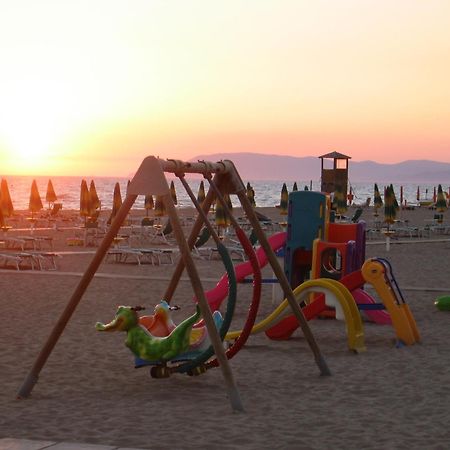 Residence Delle Nazioni Principina a Mare Buitenkant foto