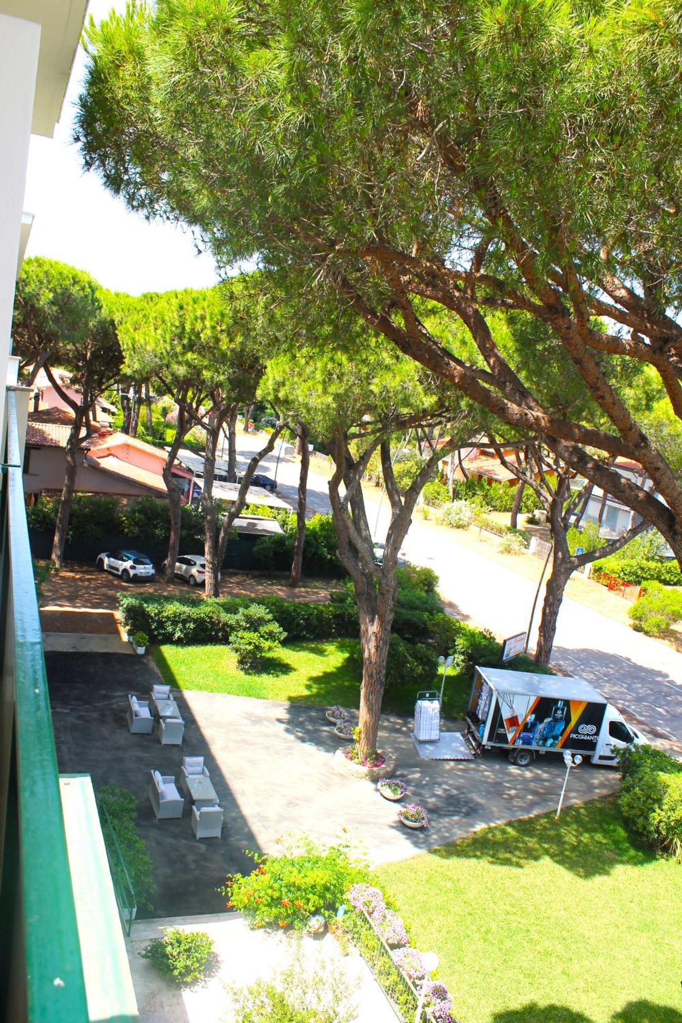 Residence Delle Nazioni Principina a Mare Buitenkant foto